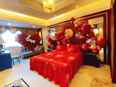 高26米的双拱天穹